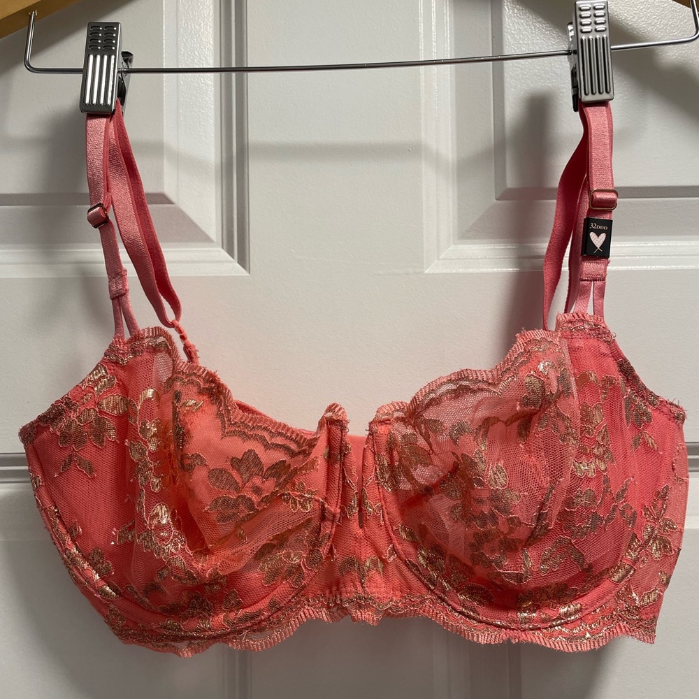 Push up bra
